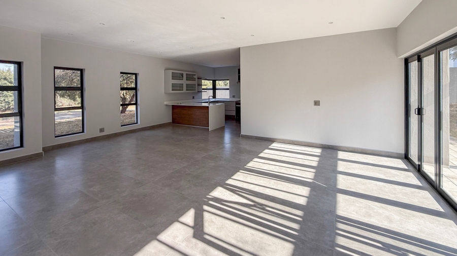 5 Bedroom Property for Sale in Leloko Lifestyle Estate North West